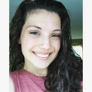 Meet your Posher, Emma-lee